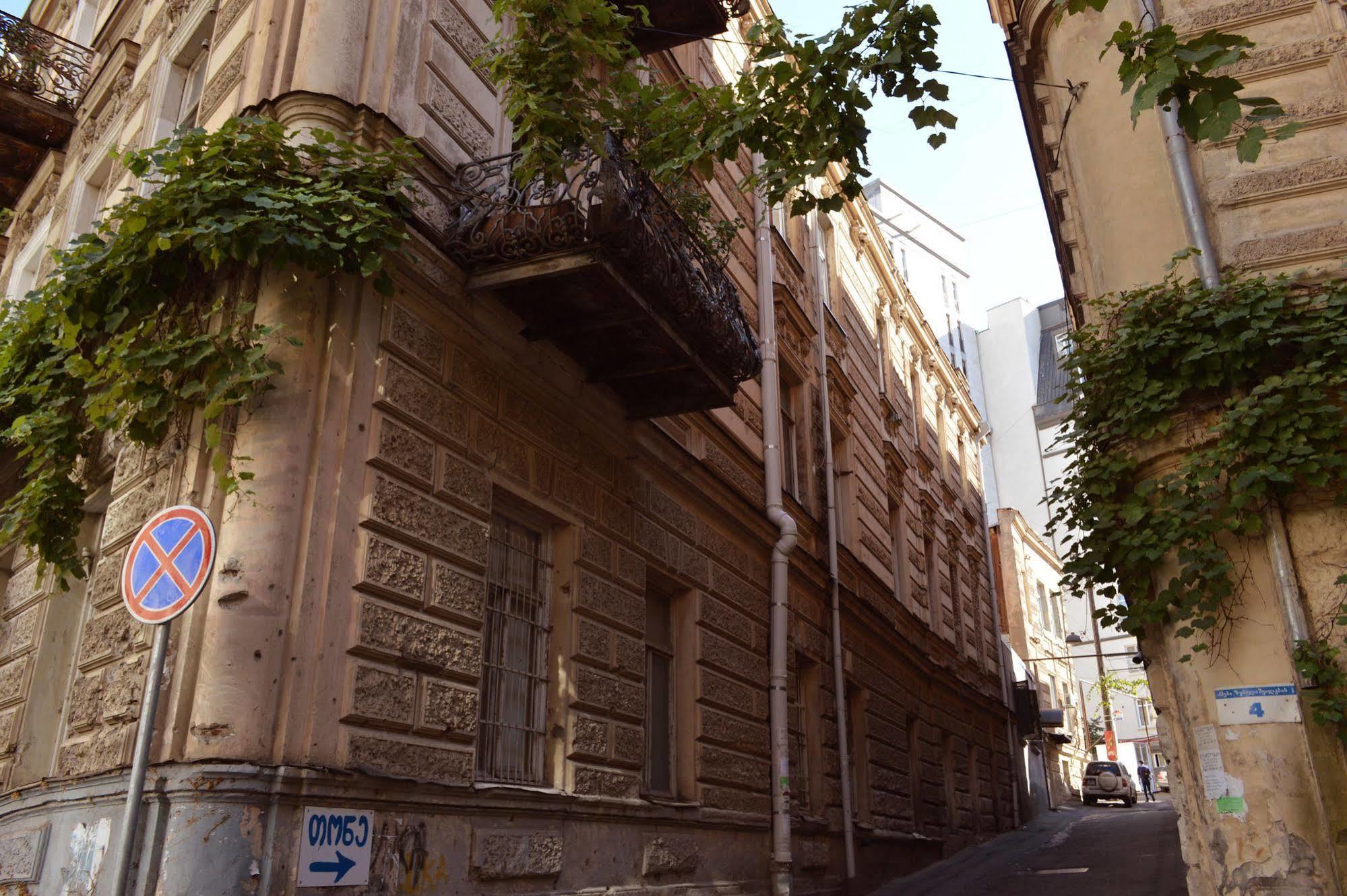 Patio Hostel Τυφλίδα Εξωτερικό φωτογραφία
