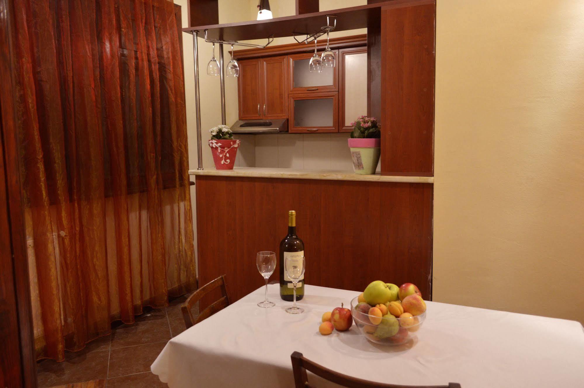 Patio Hostel Τυφλίδα Εξωτερικό φωτογραφία